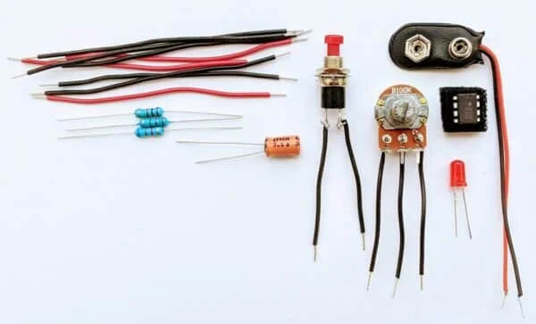 <center>MC1-23 * * Mr Circuit Science * * Experiment Kit<br><b><font color=red> "BUILD A VARIABLE TIMER CIRCUIT"<br></b></font color> This low-cost science/electronics experiment is convenient, easy to use, and exciting. </font color></center> - Image 2